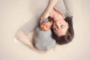 Vancouver-newborn-photographer-Jana