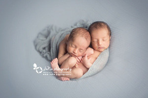 Vancouver-newborn-photography-twins-jana