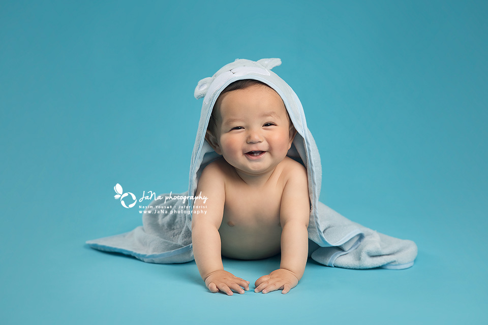 vancouver_baby_photographer_jana_photograpohy_blue_smile_web