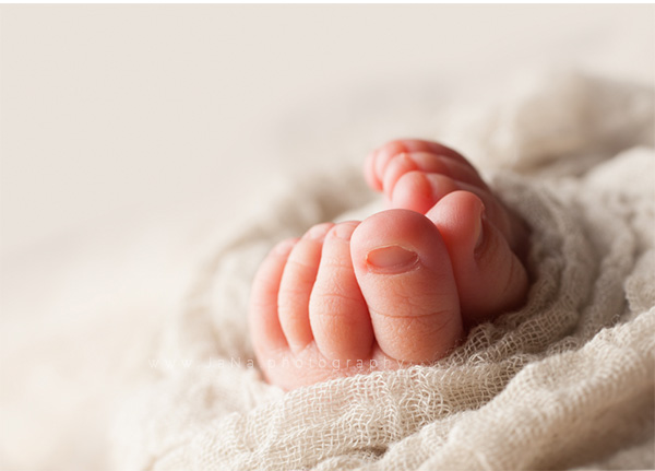 Vancouver-Coquitlam-newborn-and-family-photography-detail-macro