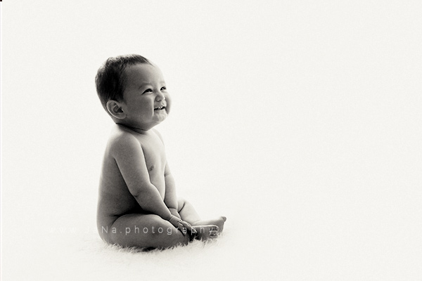 baby photography vancouver jana photographer black white