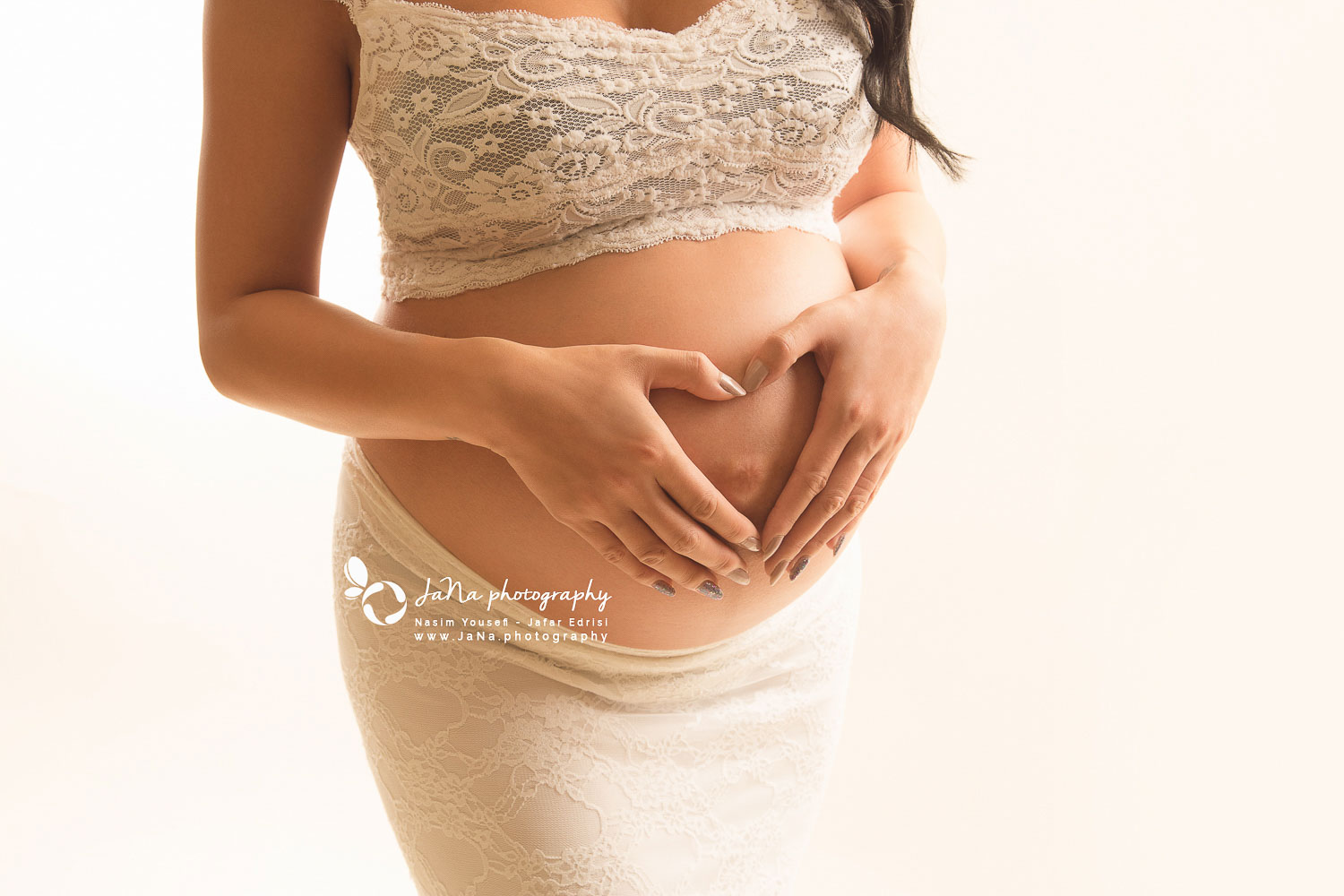 Maternity & Newborn photography Vancouver