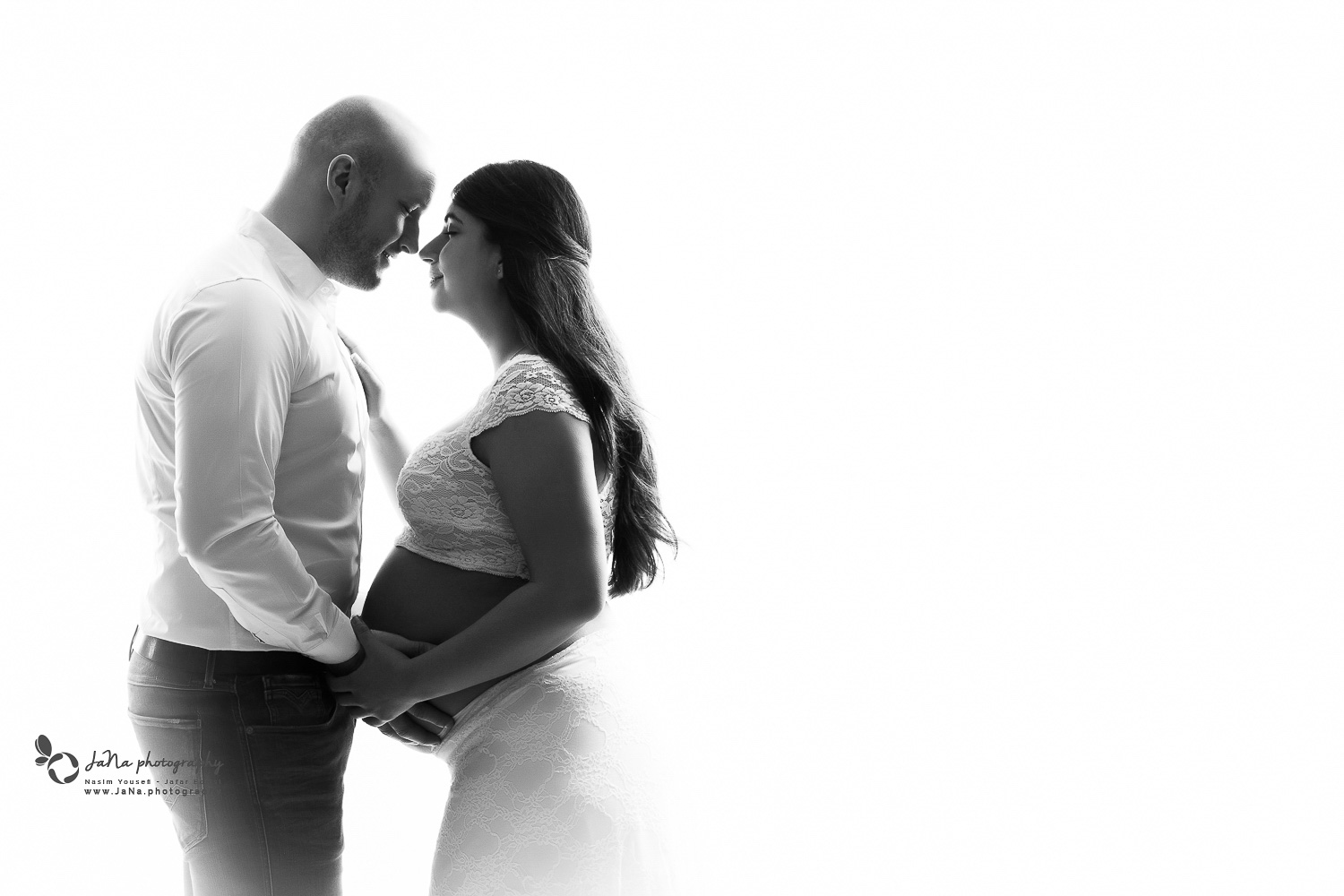 Vancouver maternity and newborn photography | Bowen