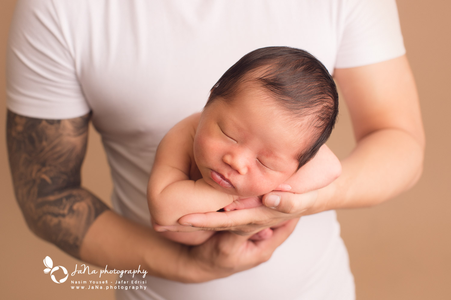 Newborn photography Vancouver - dady time