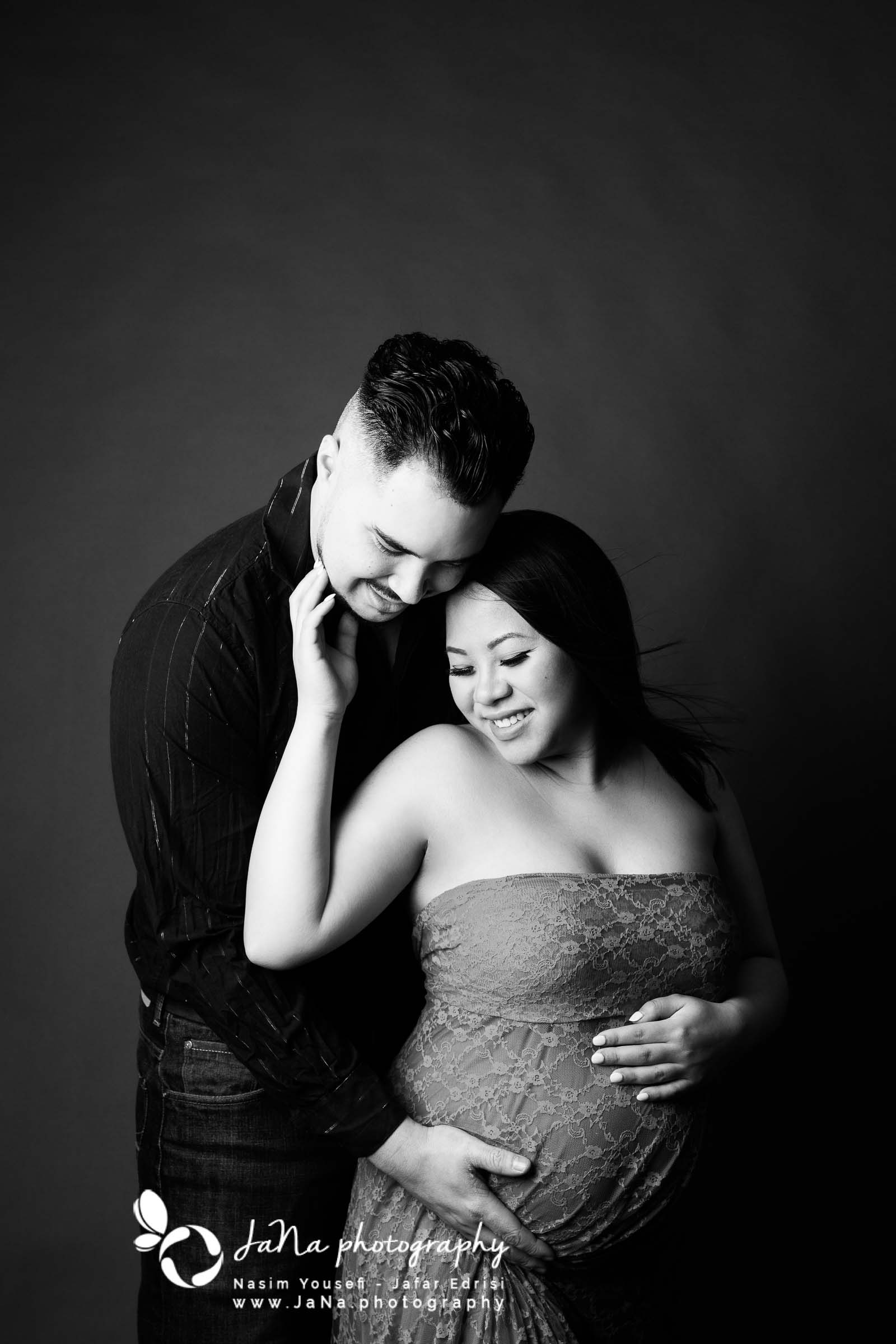 Maternity_Newborn_Photography - Deer_Lake_Park_Burnaby_1