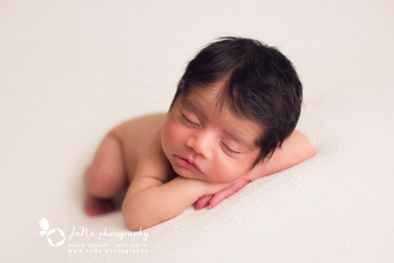 Newborn photography Burnaby - sleep white