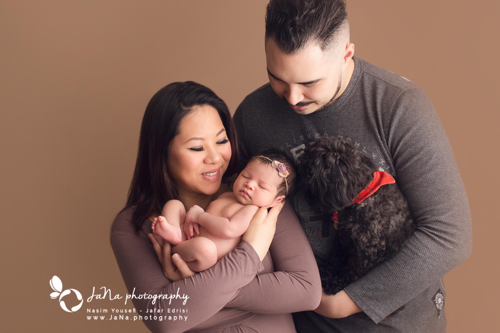 Newborn_maternity_photography_Deer_Lake-Park_Burnaby