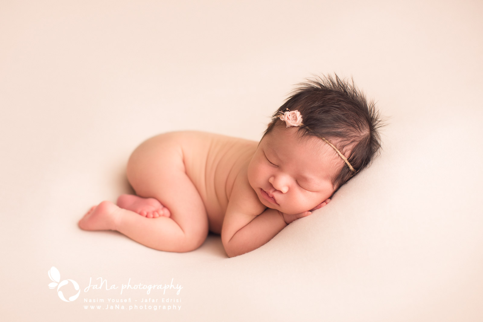 Newborn_maternity_photography_Deer_Lake-Park_Burnaby