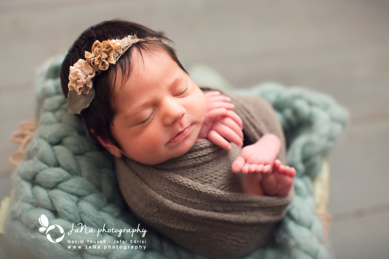 North Vancouver, newborn photography Hero