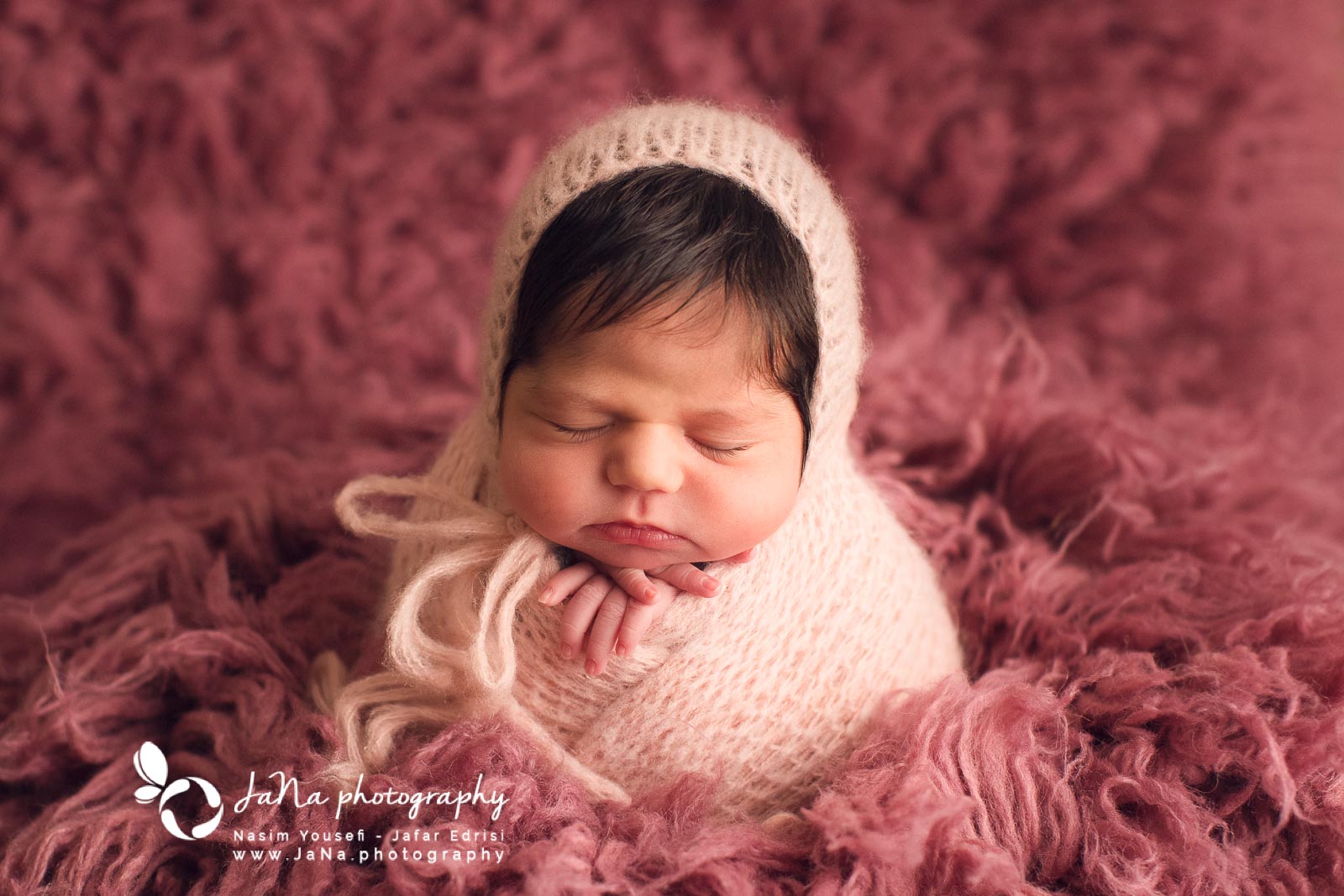 North Vancouver, newborn photography Hero