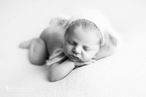 Vancouver_newborn_photography_magnolia