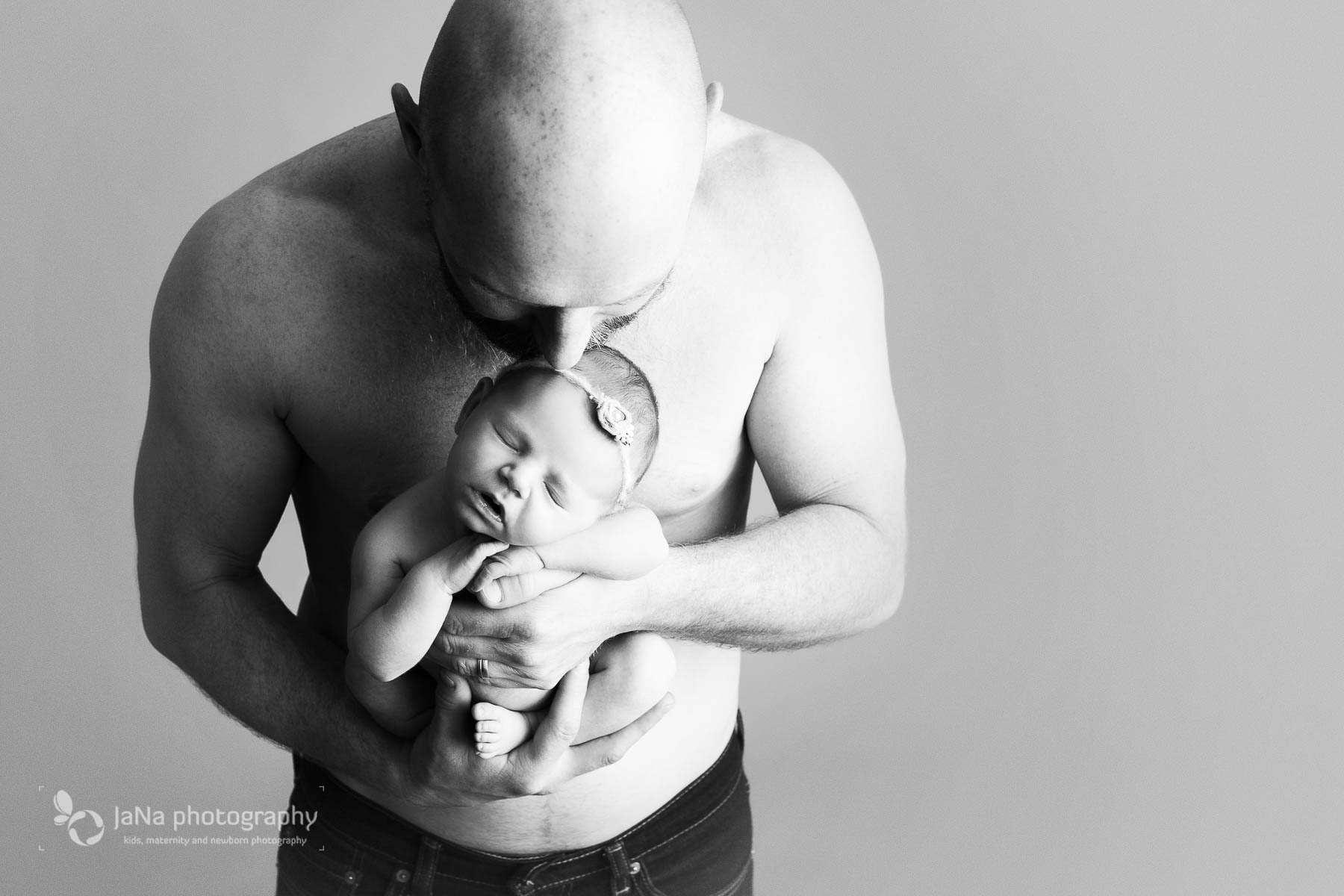 Vancouver_newborn_photography_magnolia