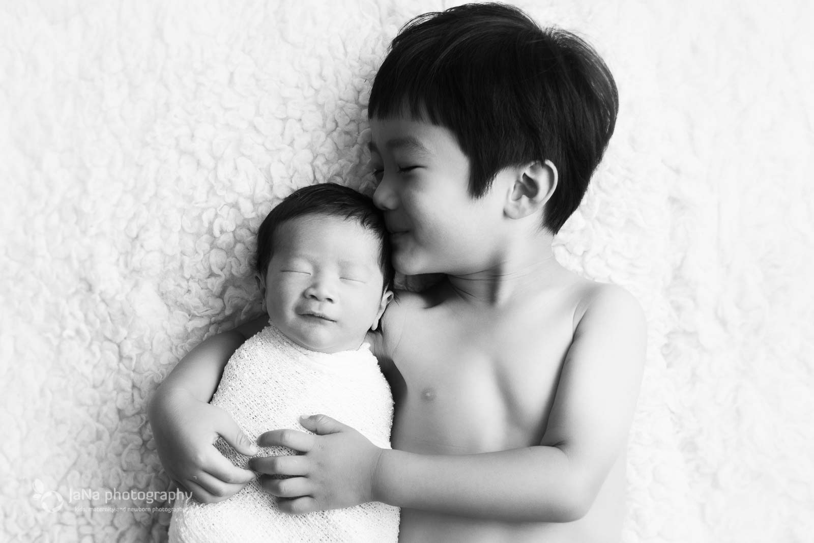 Burnaby newborn photography - big brother