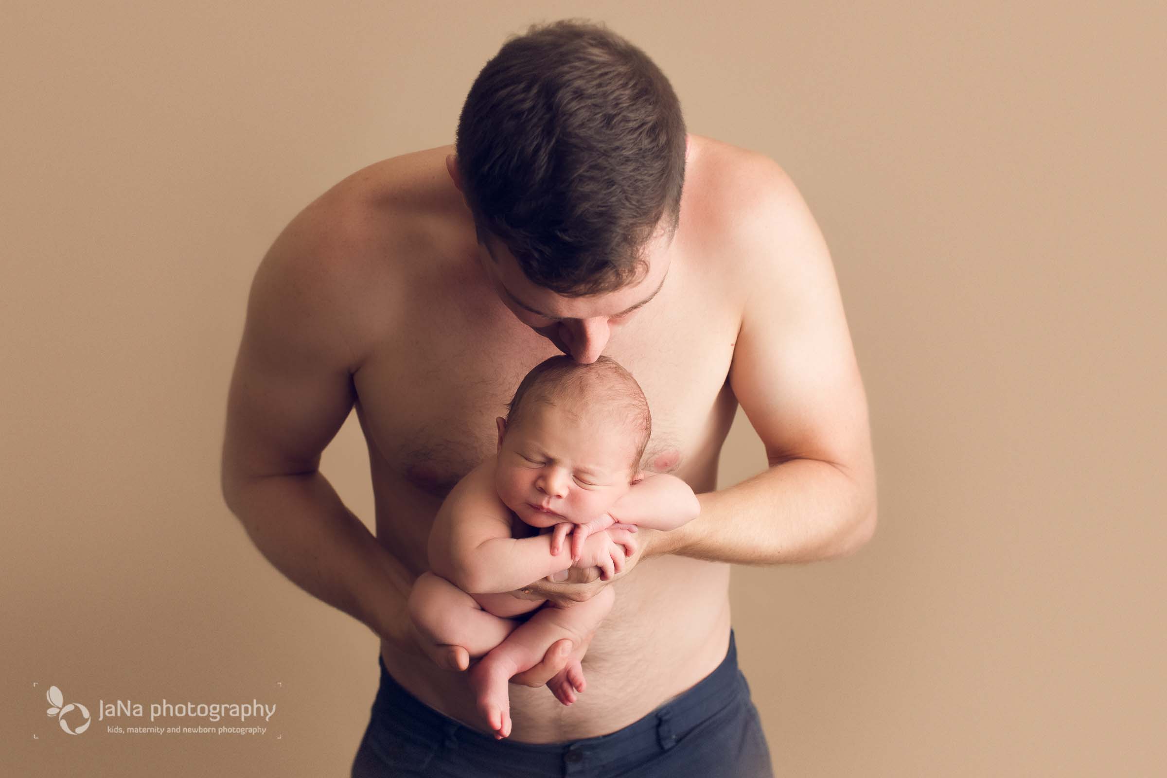 Vancouver newborn photography - dad