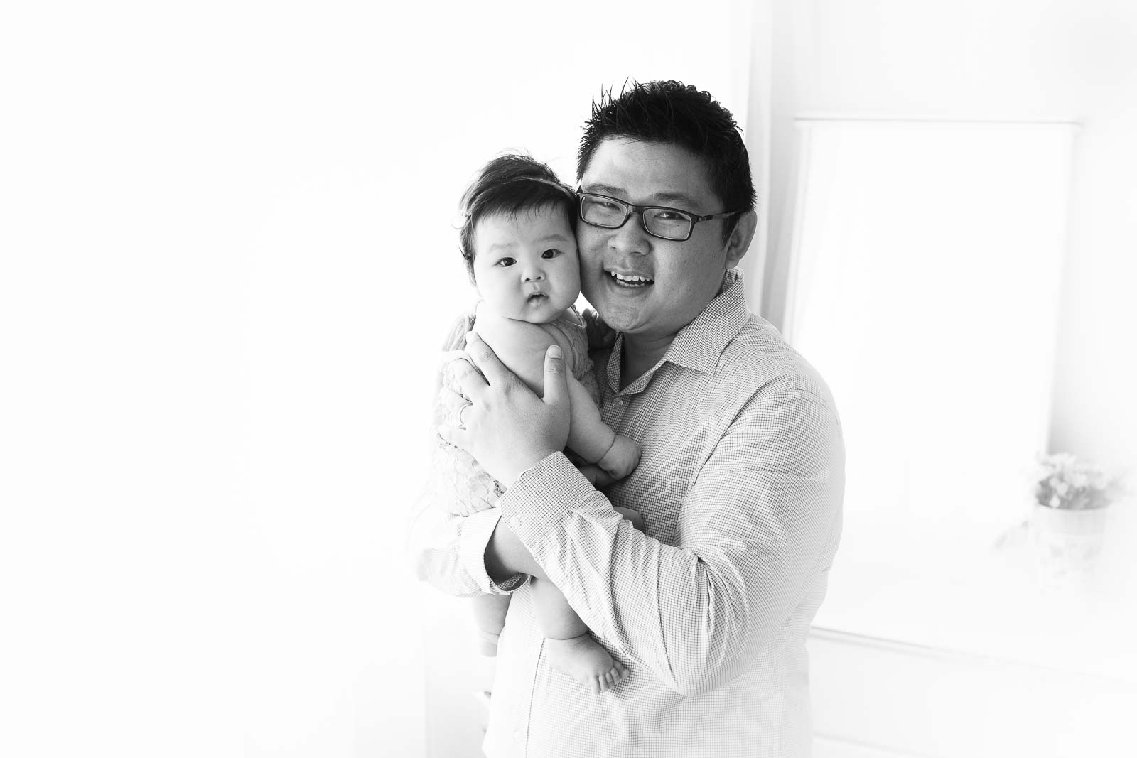 Vancouver 100 days baby photography - dad black and white