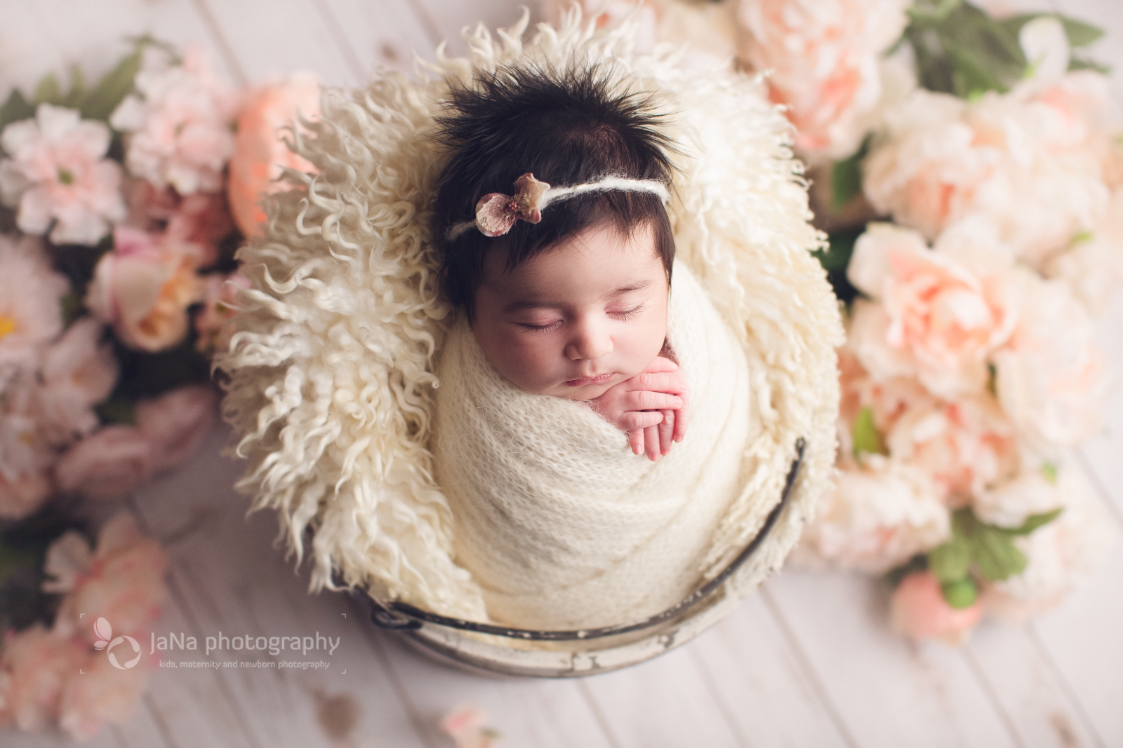 Vancouver newborn photography | Ariyana