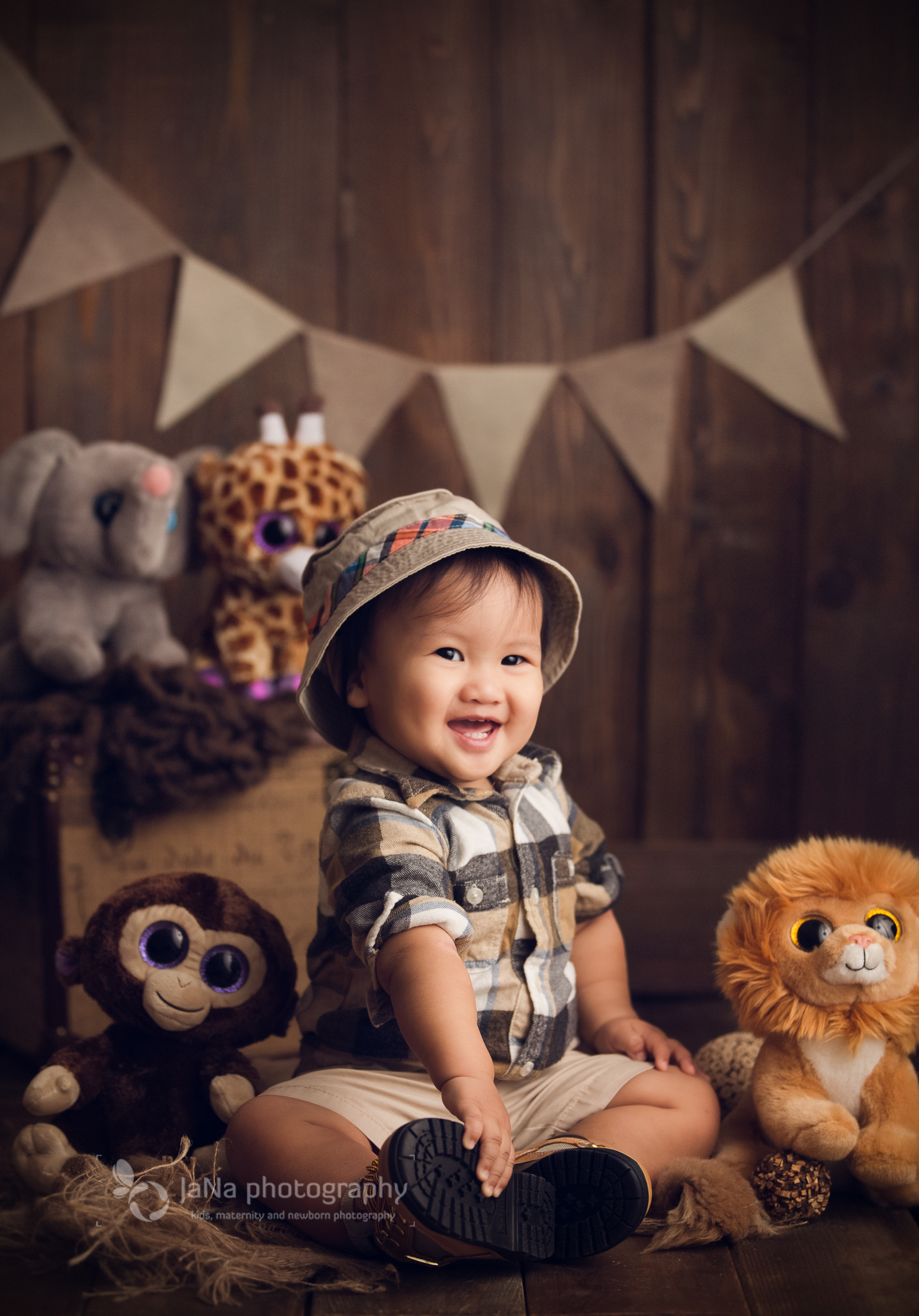 Vancouver cake smash photography - one year old - baby boy