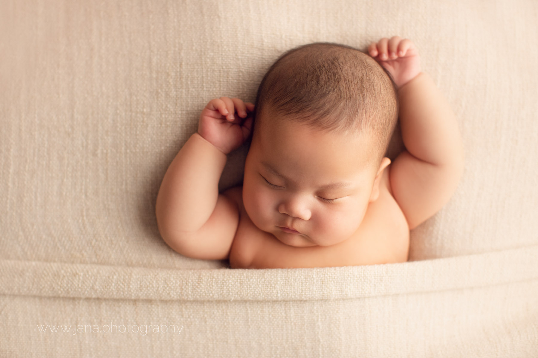 vancouver 100 days old photography - white - boy - sleepy 