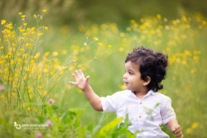 Vancouver outdoor family photography - flower