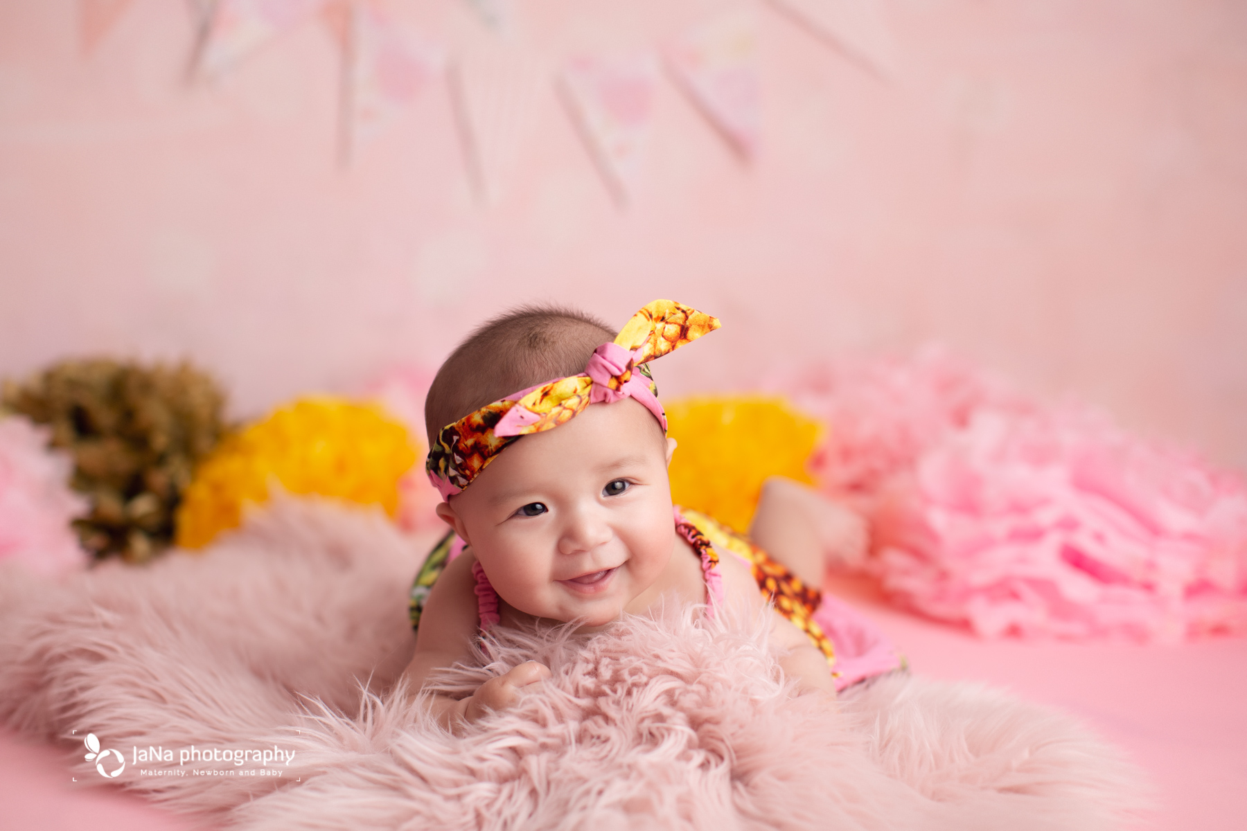 Richmond baby girl photography - pink background