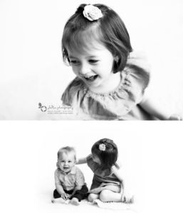 siblings baby photography - black and white
