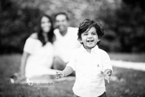 vancouver outdoor family photography - black and white