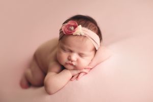 vancouver newborn photography - Stephanie - flower head band