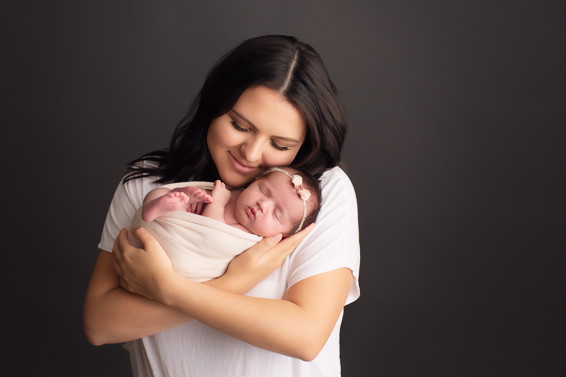 vancouver newborn photography - Stephanie - mom