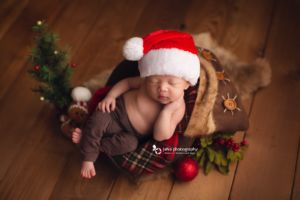 newborn photography Christmas