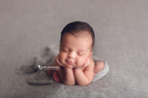 how to prep your newborn for their first photoshoot