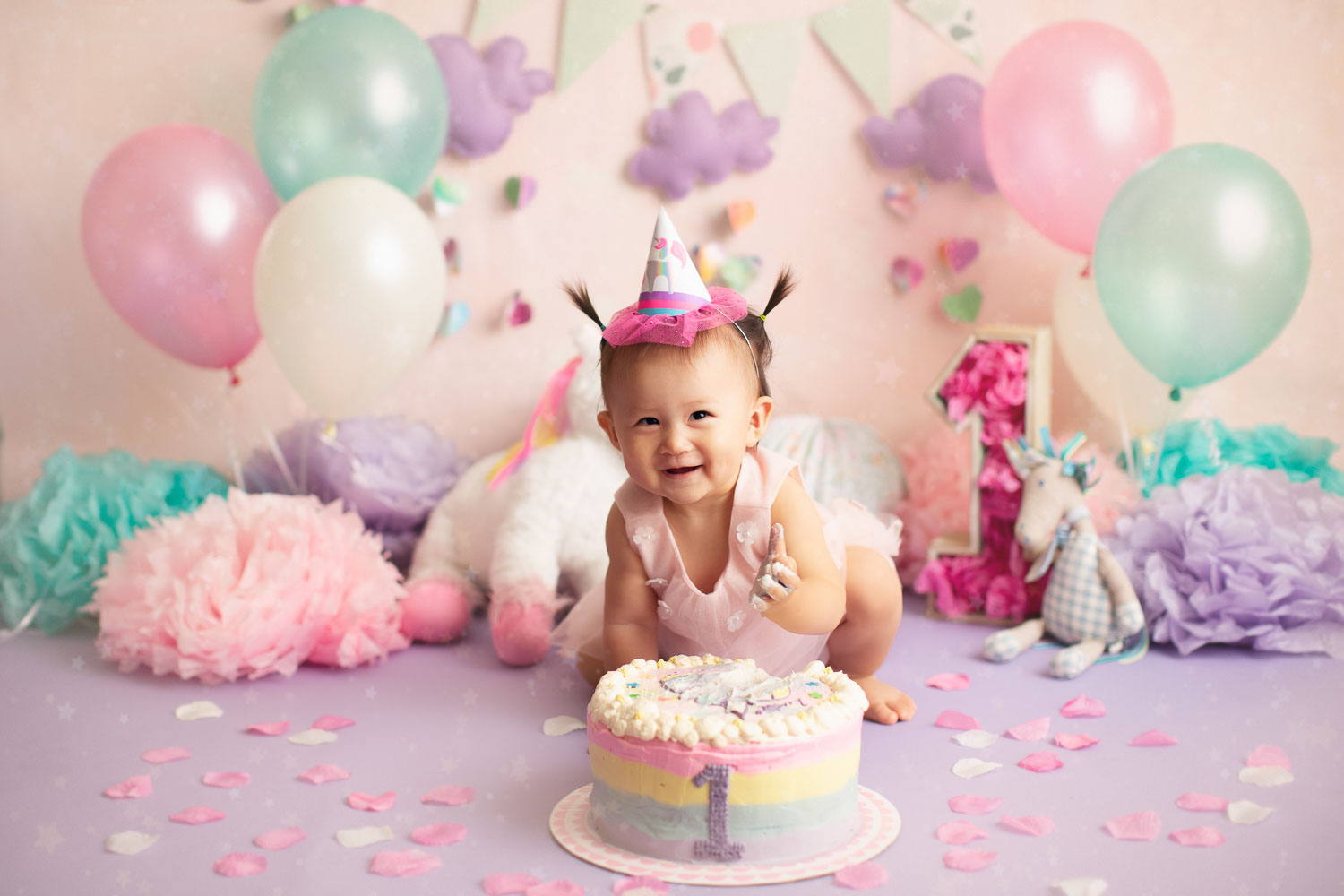 unicorn theme cake smash photography | jana