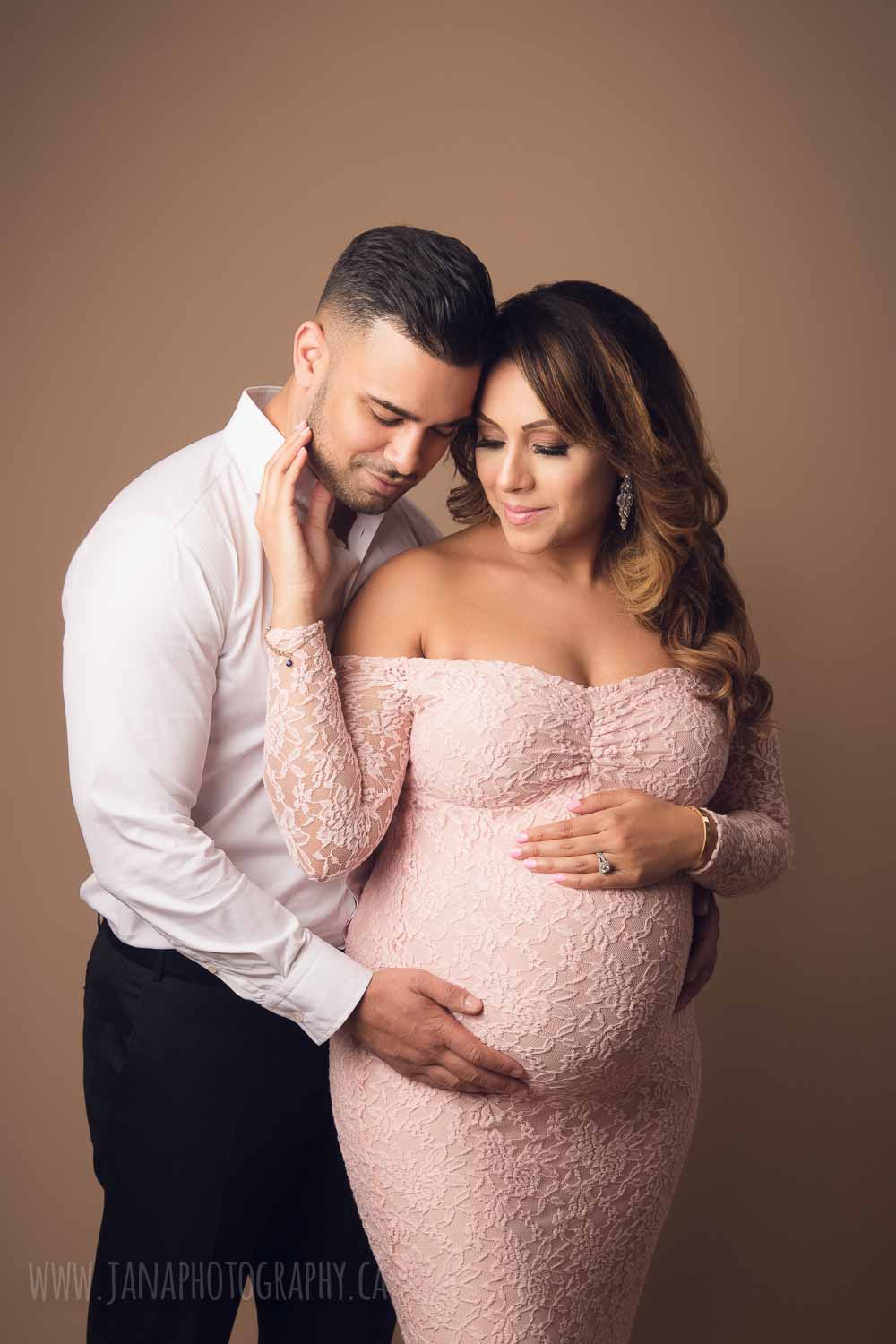 maternity photographer - vancouver - jana photography - pink dress