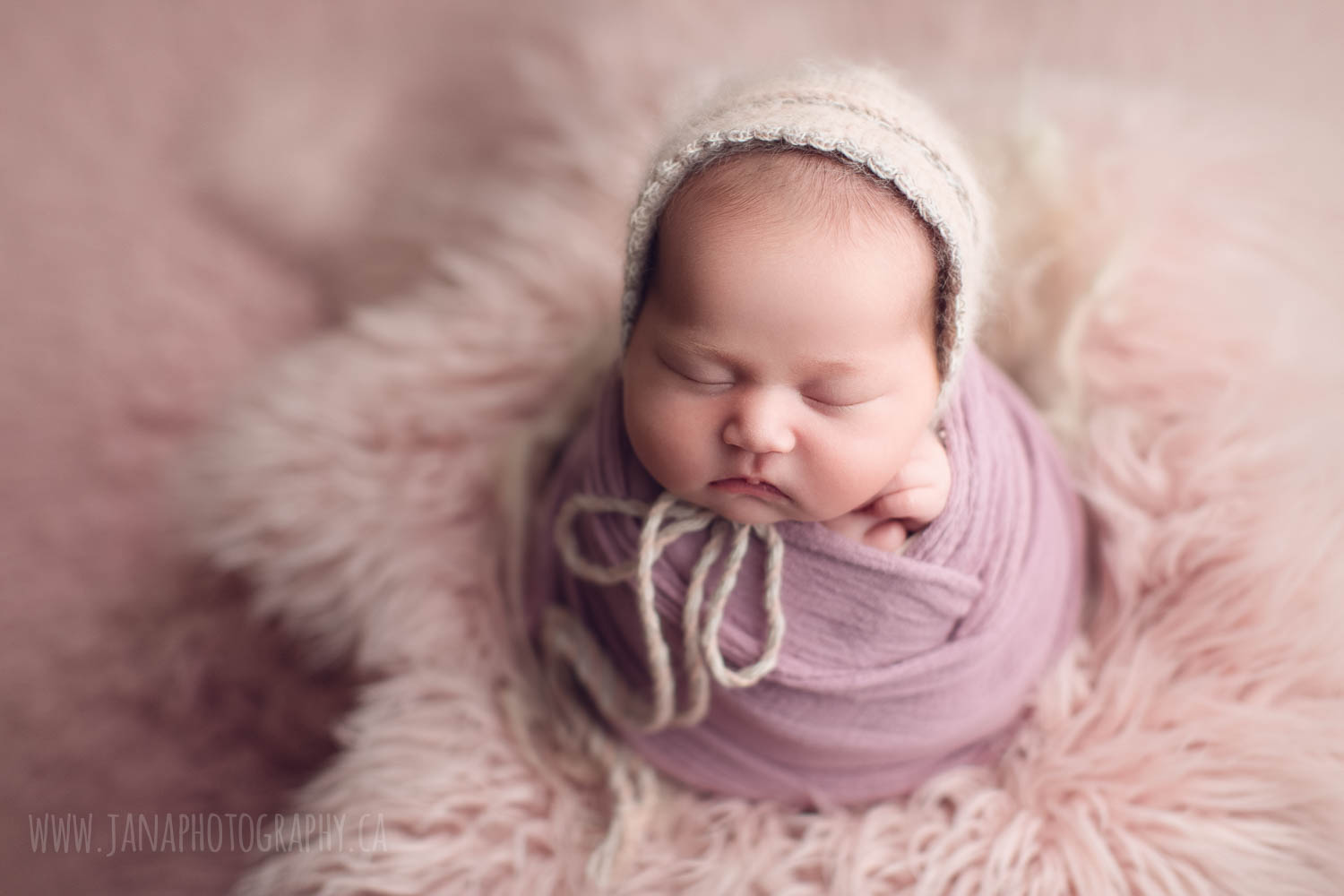 newborn photography baby girl - pink setup