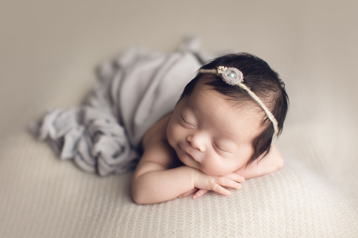 Newborn Photography by - Newborn Photography by DOLLY