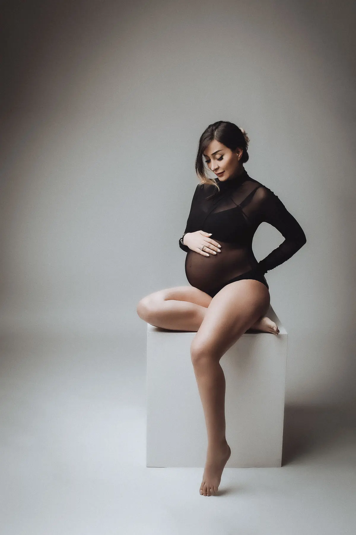 The Perfect Bodysuit for Your Maternity Photoshoot