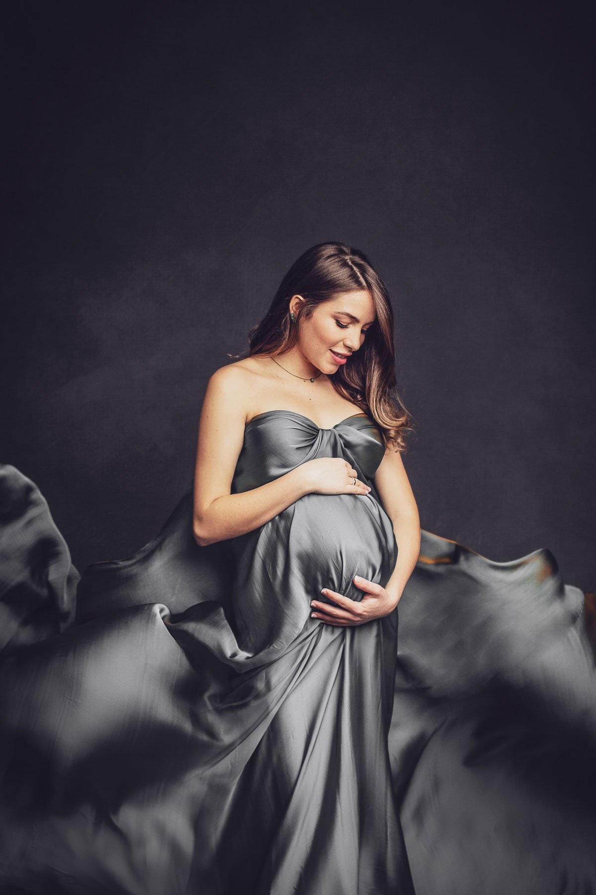 silk and flowy pregnancy photo