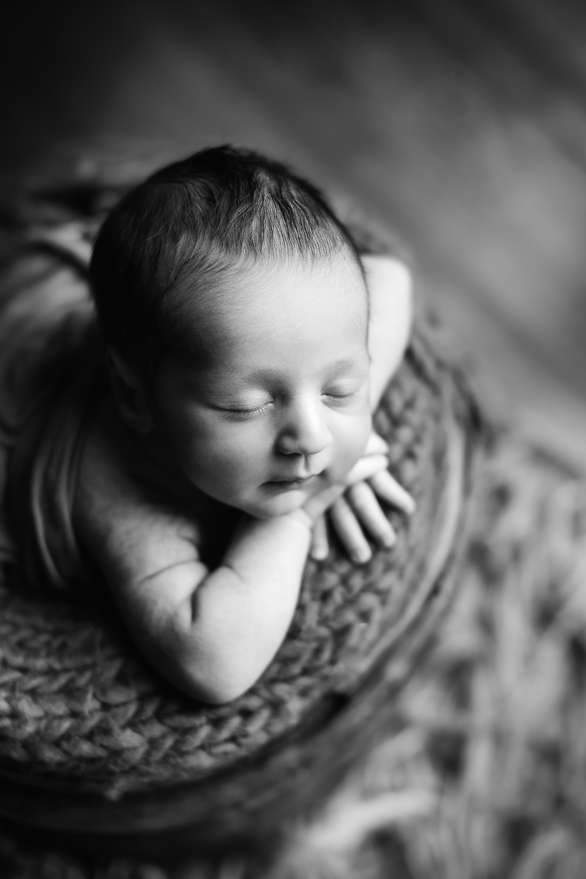 newborn photographer near me - black and white