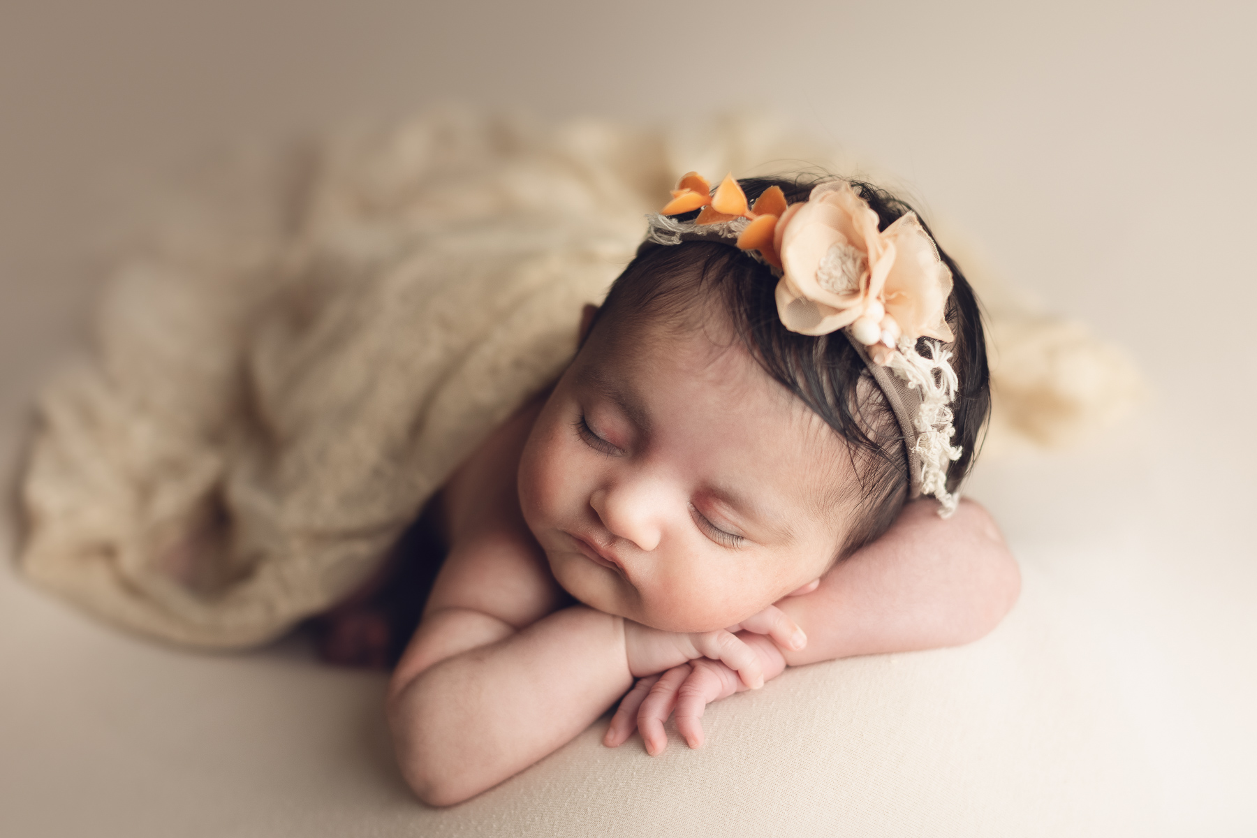 newborn baby photographer - maternity photographer