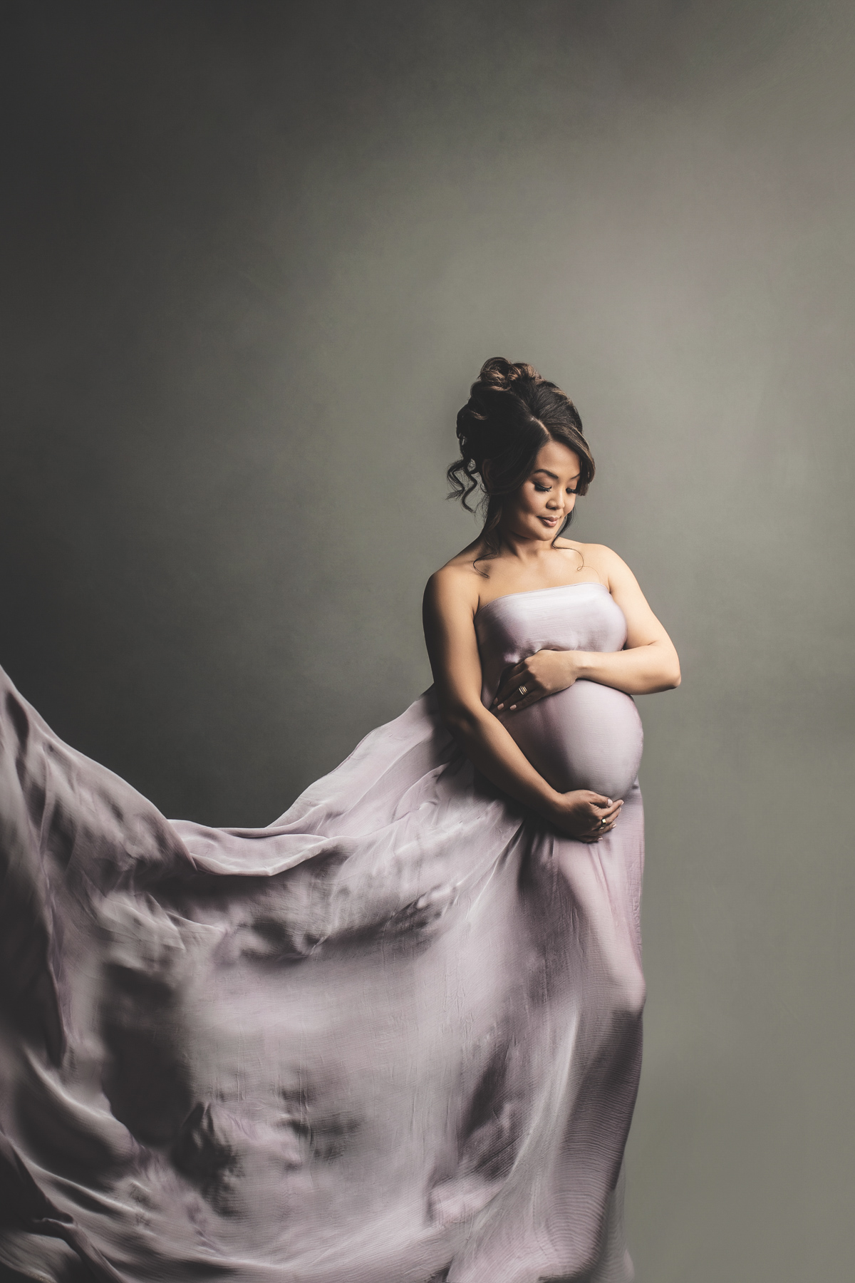 Prepare for a professional maternity-Pregnancy photo session