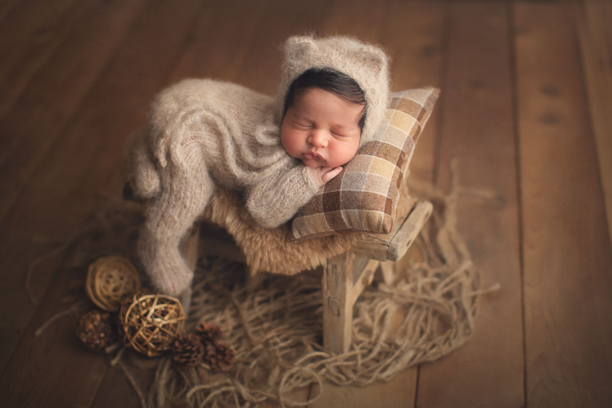 newborn photography props - bed