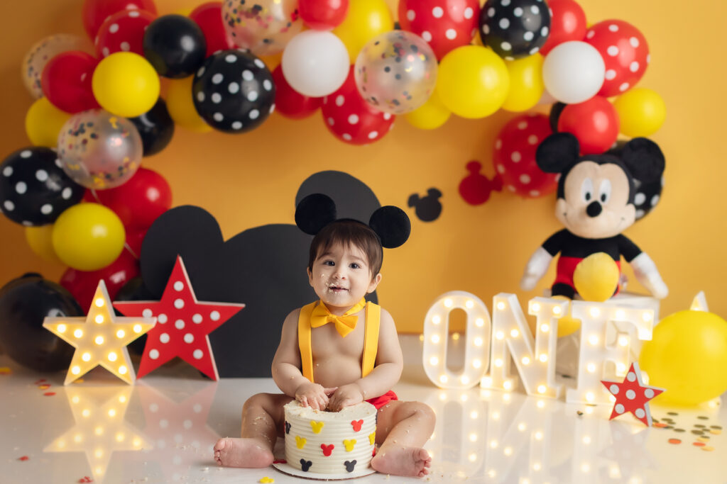 Mickey Mouse theme cake smash photography Vancouver, first birthday