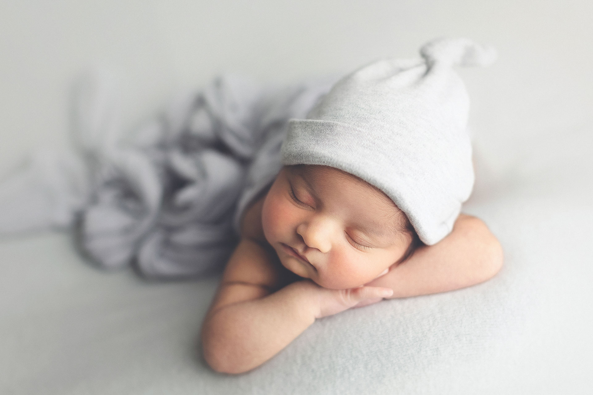 how long does a newborn photography session take Vancouver studio