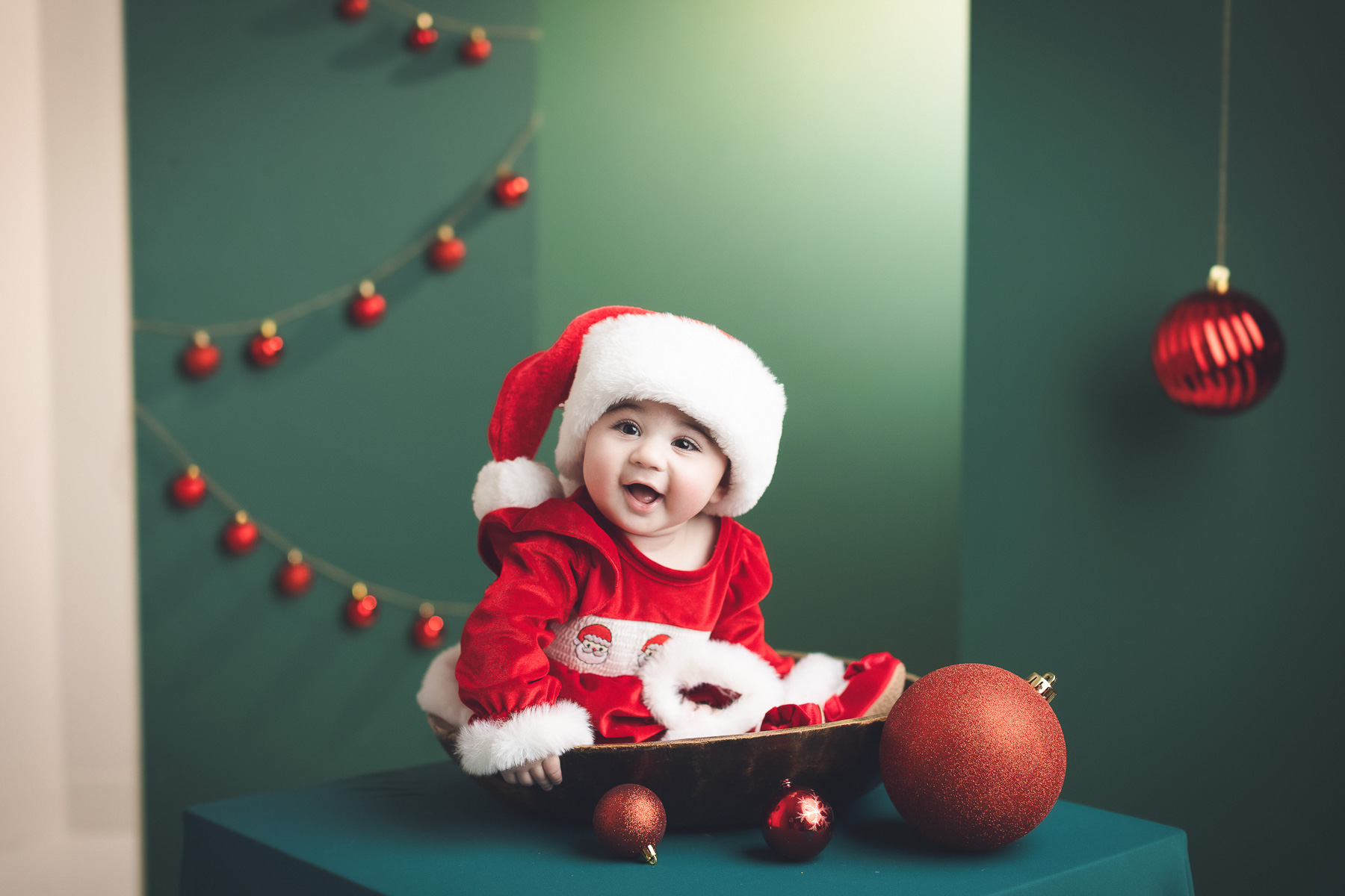 Christmas mini sessions Vancouver baby ornament backdrop